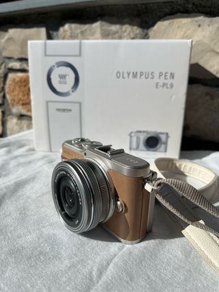Olympus Pen E-PL9: Cámara compacta