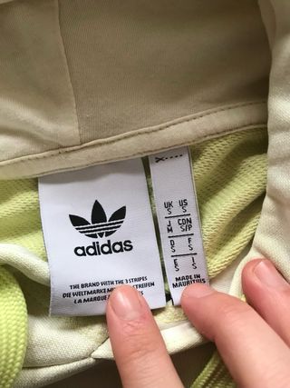 Sudadera Adidas beige c/ capucha