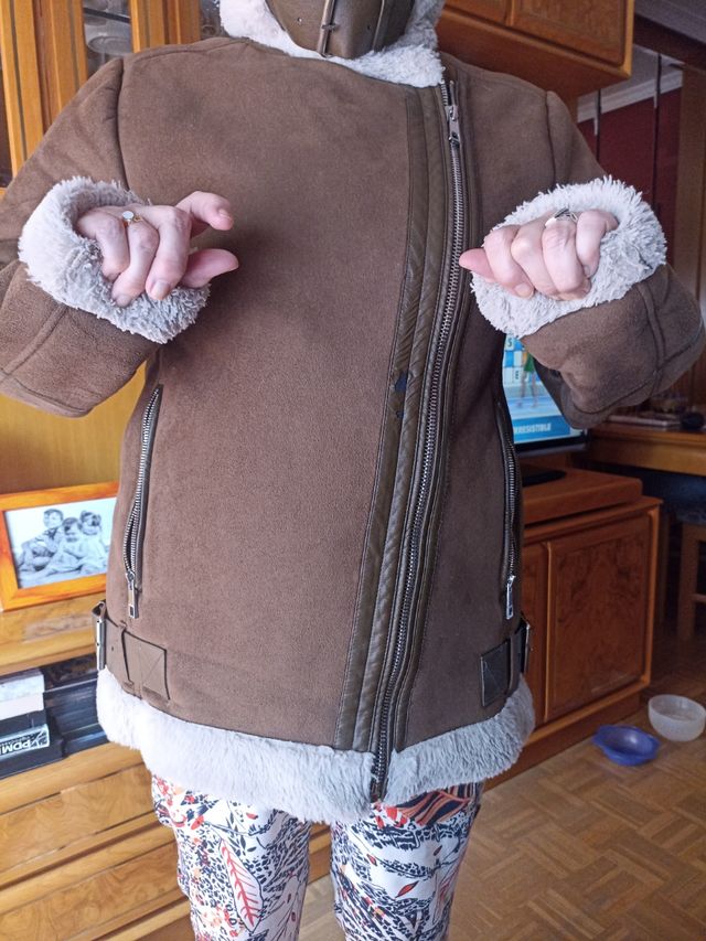 Cazadora borreguillo marrón