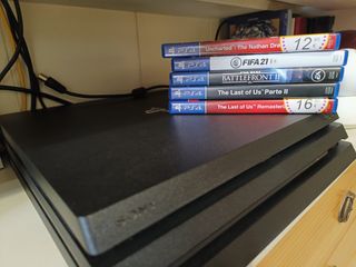 PS4 (PlayStation 4) - 5 Juegos