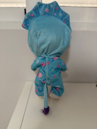 Muñeca Llorona Dino