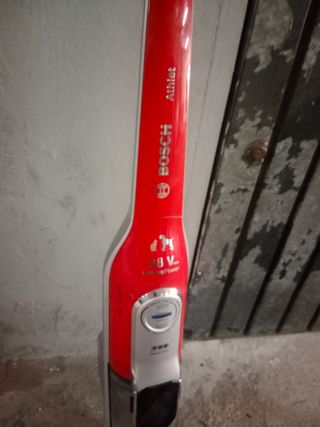 Aspiradora escoba Bosch 23V costó más de 300€