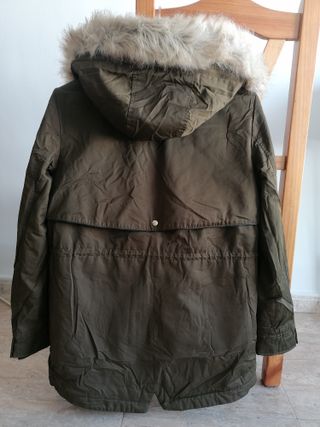Parka verde con forro de borrega