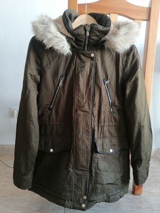 Parka verde con forro de borrega