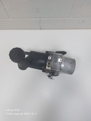 Bomba de dirección Peugeot 5008 2.0HDI 