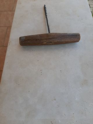 Trapano a mano antico