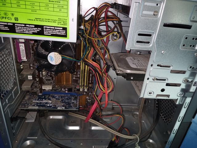 Torre Asus Intel Core 2 Duo