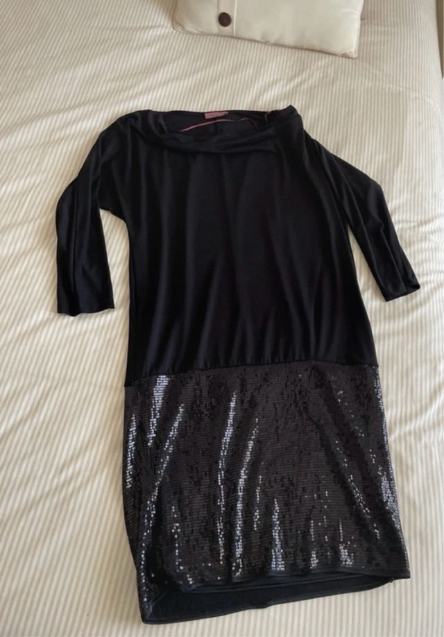 Vestido negro lentejuelas