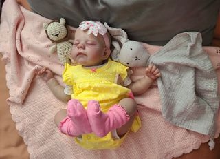 Bebé Reborn niña