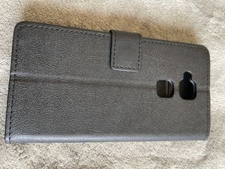 2 Fundas iPhone 12, 2 fundas más