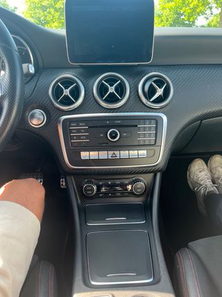 Mercedes Clase A 250 | 4MATIC | Techo solar |