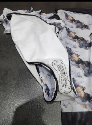 Costume da bagno bimba + pareo 6-8 anni