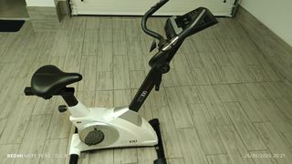 Bicicleta estática BH ZT100