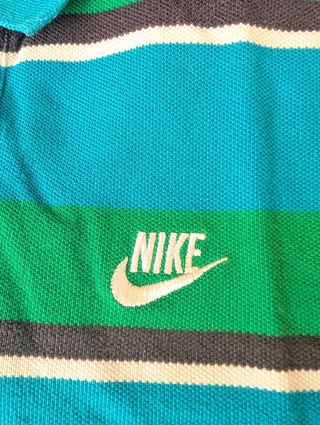 Polo Nike Sportswear rayas azul-verde. Talla S