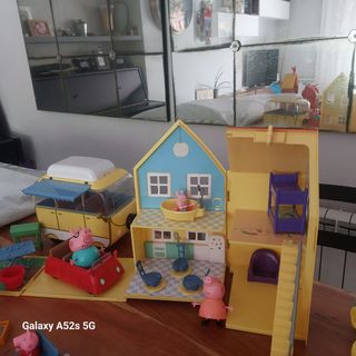 Peppa Pig, casa, caravana, cole, granja,  vehículo