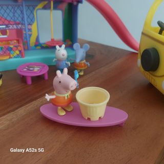 Peppa Pig, casa, caravana, cole, granja,  vehículo