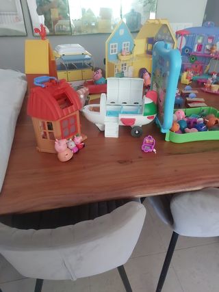 Peppa Pig, casa, caravana, cole, granja,  vehículo