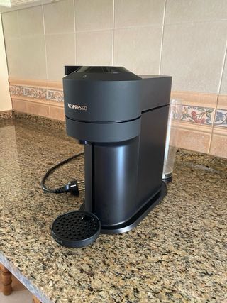 Cafetera Nespresso Krups Vertuo
