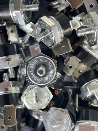 Termostati bimetallici 55° 10A 250V