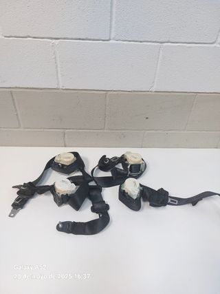 Sinturon de seguridad trasero Peugeot 5008 2.0HDI 