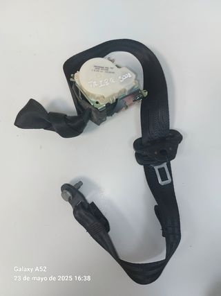 Sinturon de seguridad trasero Peugeot 5008 2.0HDI 