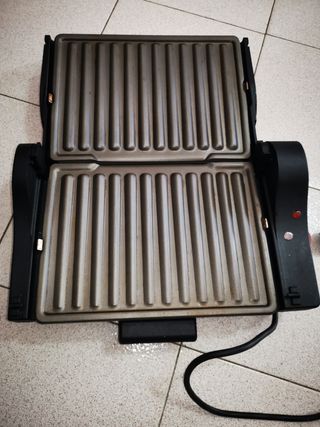 BISTECCHIERA TOSTAPANE De'Longhi CGRMP 550P