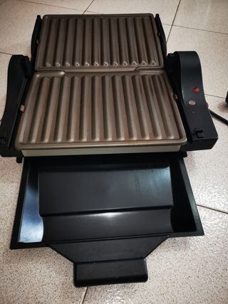 BISTECCHIERA TOSTAPANE De'Longhi CGRMP 550P
