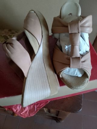 Sandali igl&co beige, zeppa 9 cm, n. 38