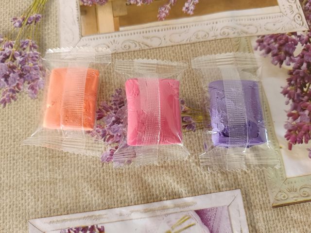 Pasta modellabile colorata per bambini