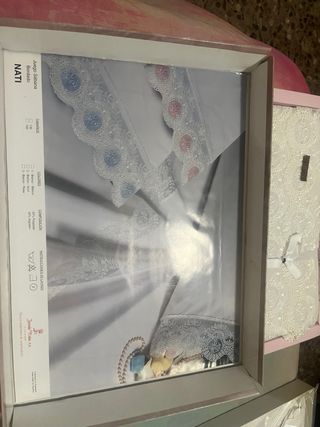 ¡REBAJA! Juego de cama matrimonio bordado