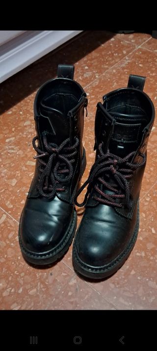 Botines negros mujer