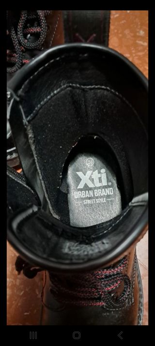 Botines negros mujer