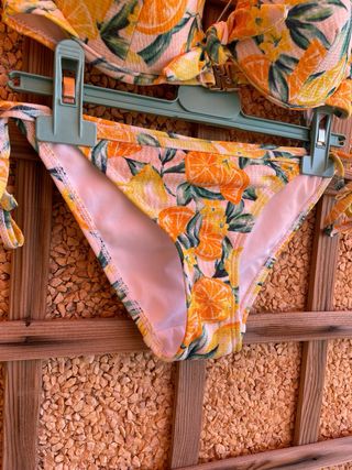 Bikini Bañador estampado amarillo Limón copa C
