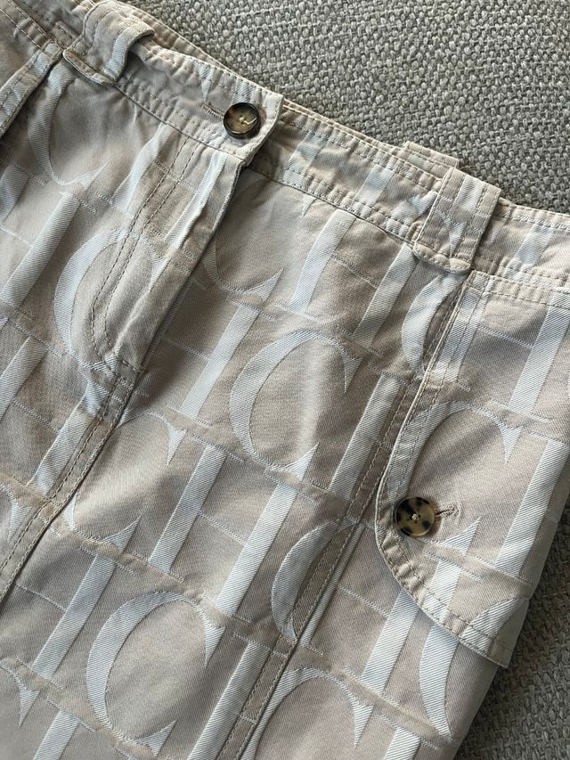 Carolina Herrera saia bege