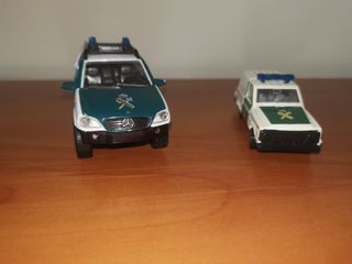 2 Coches Guardia Civil escala 1:43