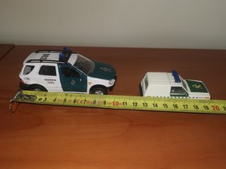 2 Coches Guardia Civil escala 1:43