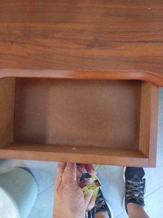 Mesa de noche o mesa auxiliar