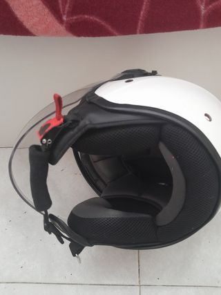 Casco moto  modelo jet Scorpion color  blanco