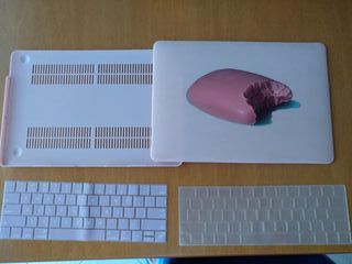 Cover + copritastiera rosa per Macbook 13"