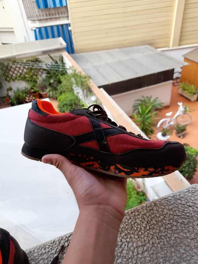 Munich Jogging 82 - Zapatillas rojas y marrones