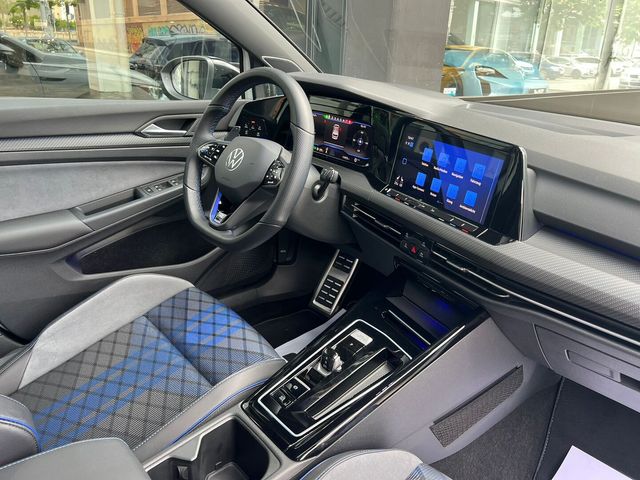 Volkswagen Golf 2023