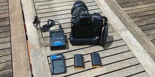 Reflex Canon EOS 70D + Objetivo + Flash