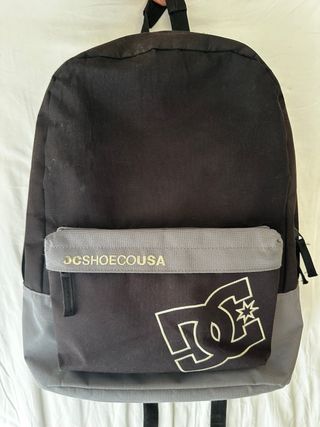 Mochila DC Shoes - Negra Gris