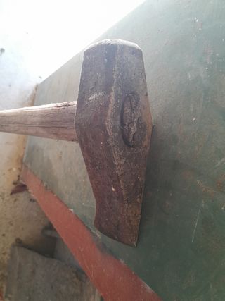 Mazo de obra antiguo