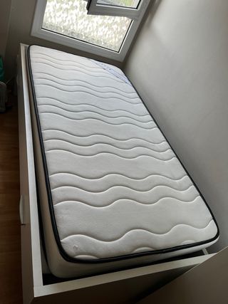 Colchon, canape y cajones Cama completa!!