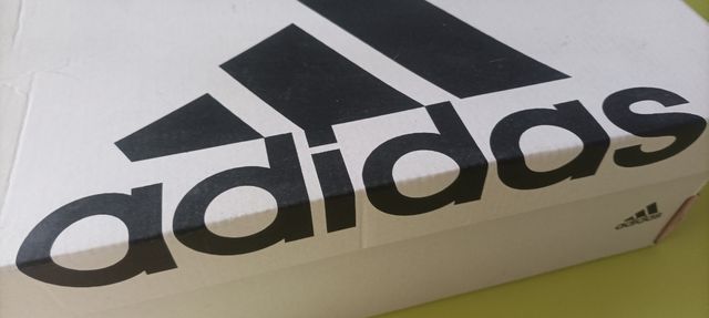 Zapatillas Adidas (auténticas) blancas. 3 puestas 