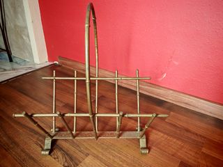 Revistero vintage dorado