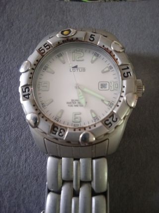 Reloj Lotus cuarzo 100m