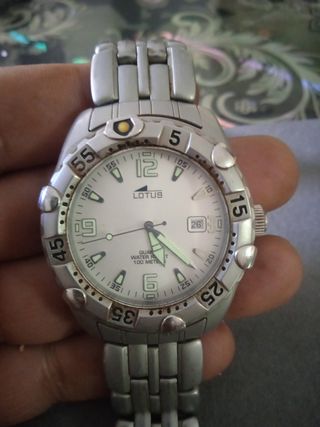 Reloj Lotus cuarzo 100m