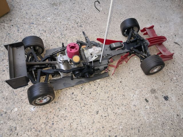 Macchina Formula 1 Ferrari a scoppio